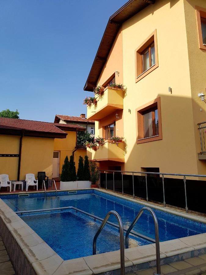 Отель Family Hotel Dalia Велинград